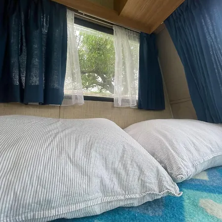 Κάμπινγκ Vintage Caravan In Old Orchard At Farm Huize Blokland Hem